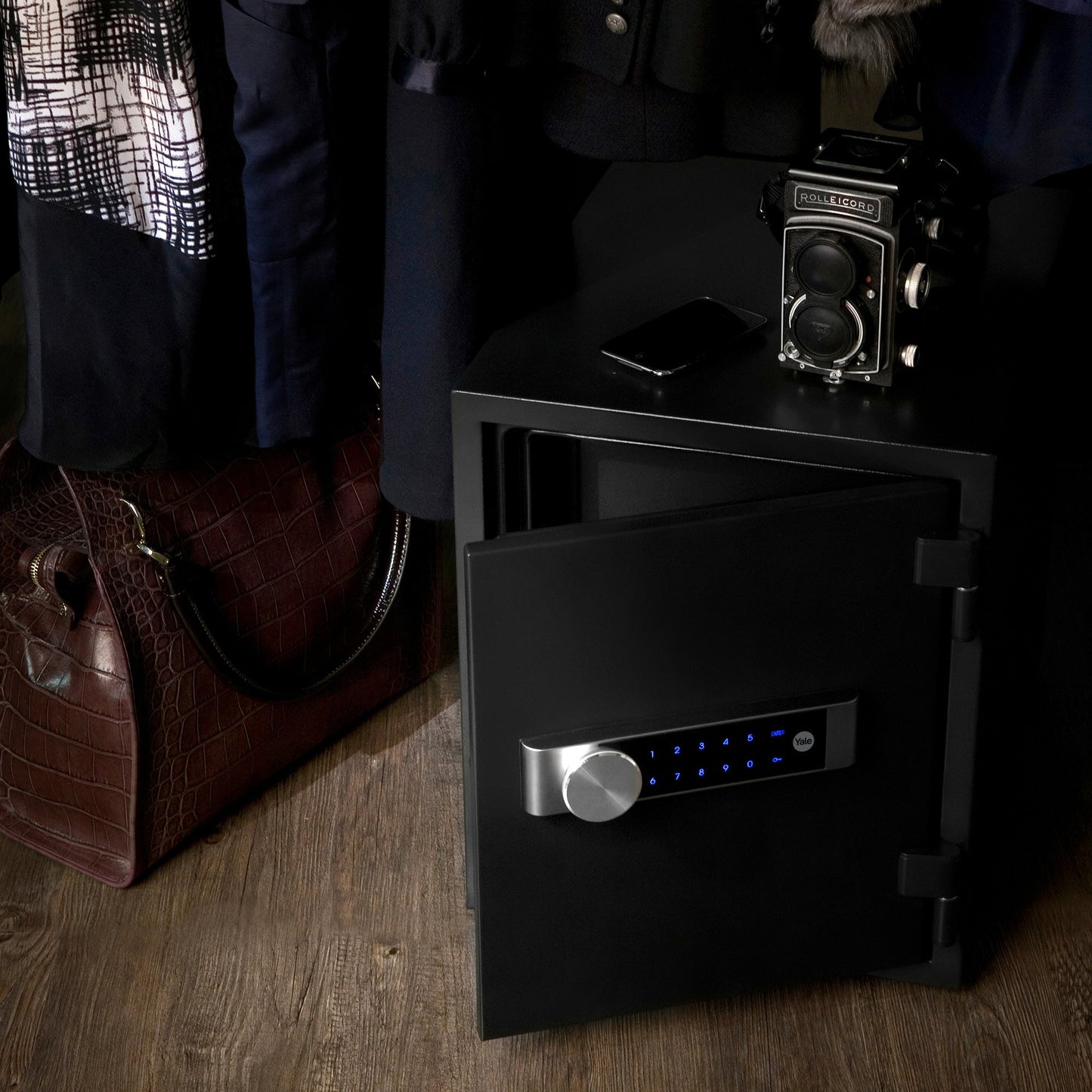 YFM/520/FG2 X-Large Fire Safe Locker (60 minutes) for Home & Office