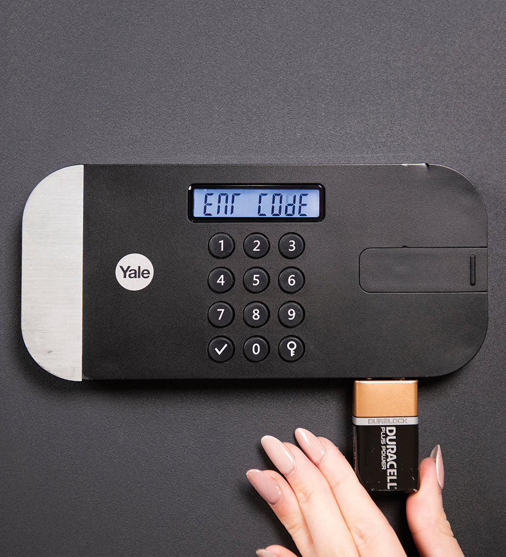 YLEM/200/EG1 Maximum Security Laptop Digital Safe, PIN, Black