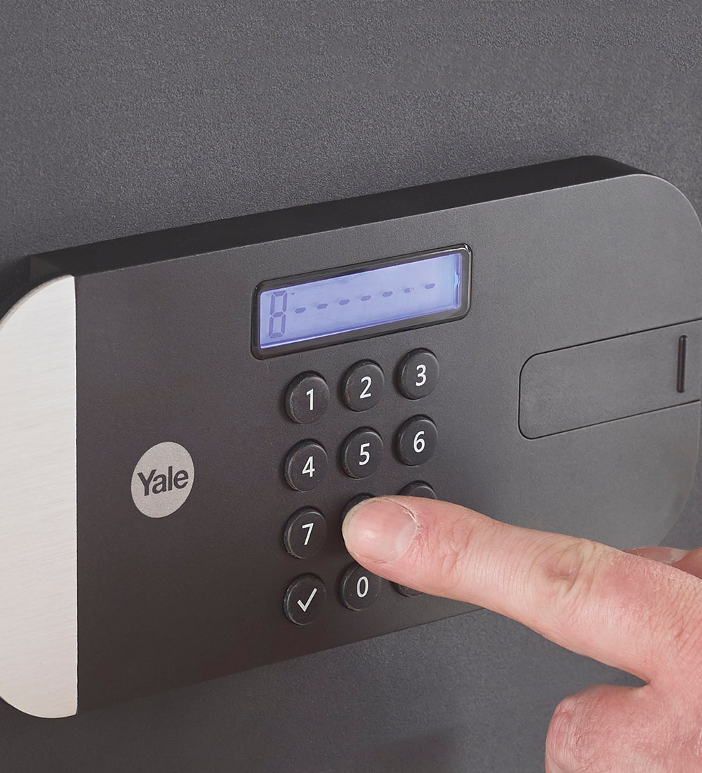 YLEM/200/EG1 Maximum Security Laptop Digital Safe, PIN, Black