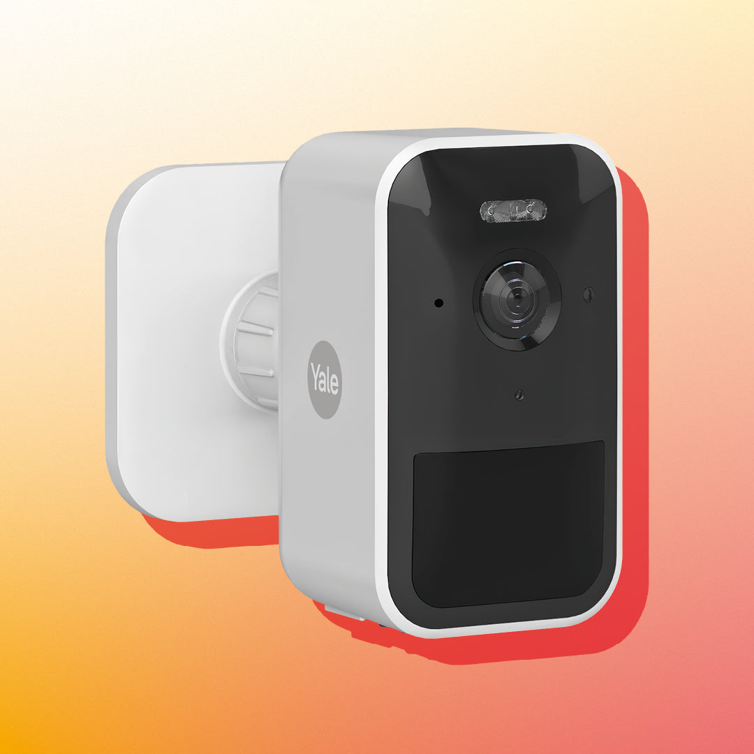 Yale Smart Outdoor Camera 1080p FHD | Motion Trigger | 2-way Audio | Color Night vision | Spotlight | Solar Charger (Optional) | Works with Yale home App