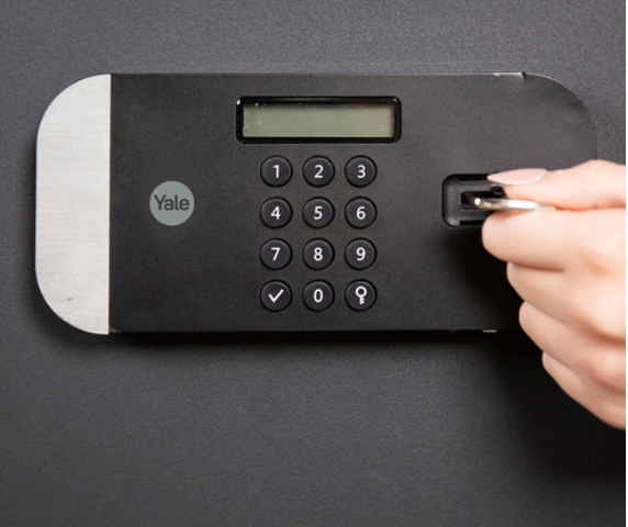 YLFM/200/EG1 Maximum Security Laptop Digital Locker with Fingerprint and Pin Access - Grey